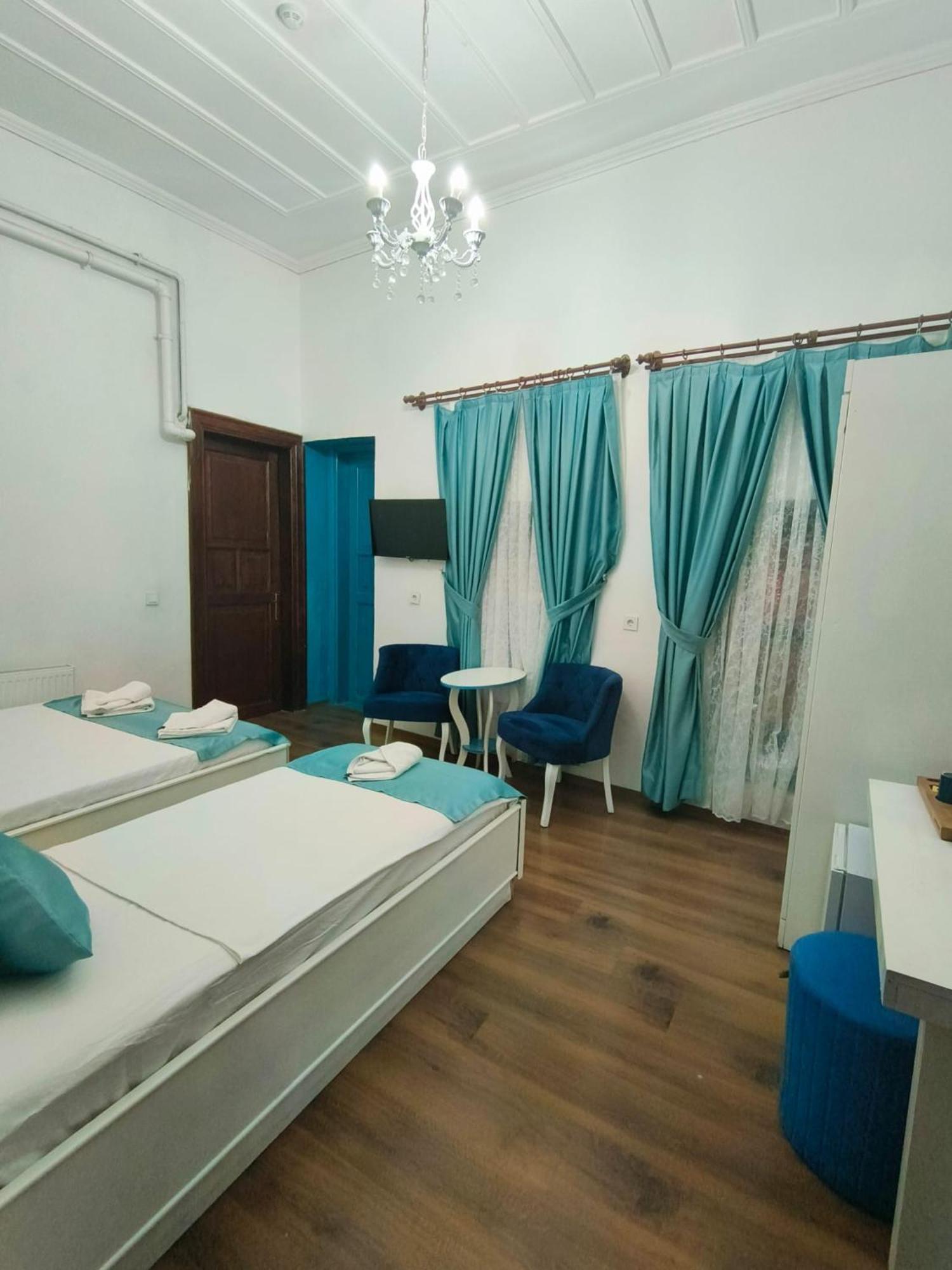 Mavi Palas Hotel Адалар Экстерьер фото