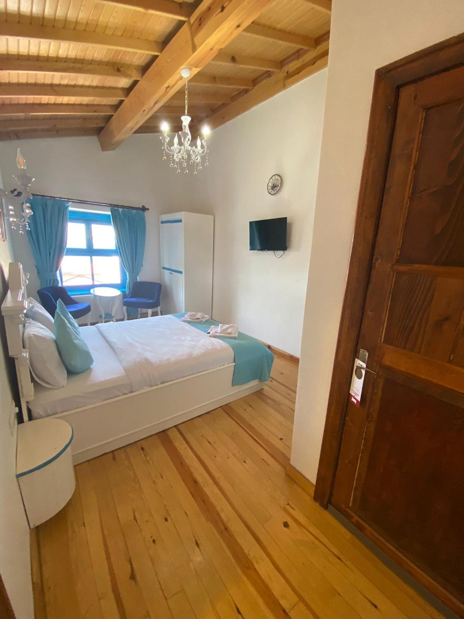 Mavi Palas Hotel Адалар Экстерьер фото
