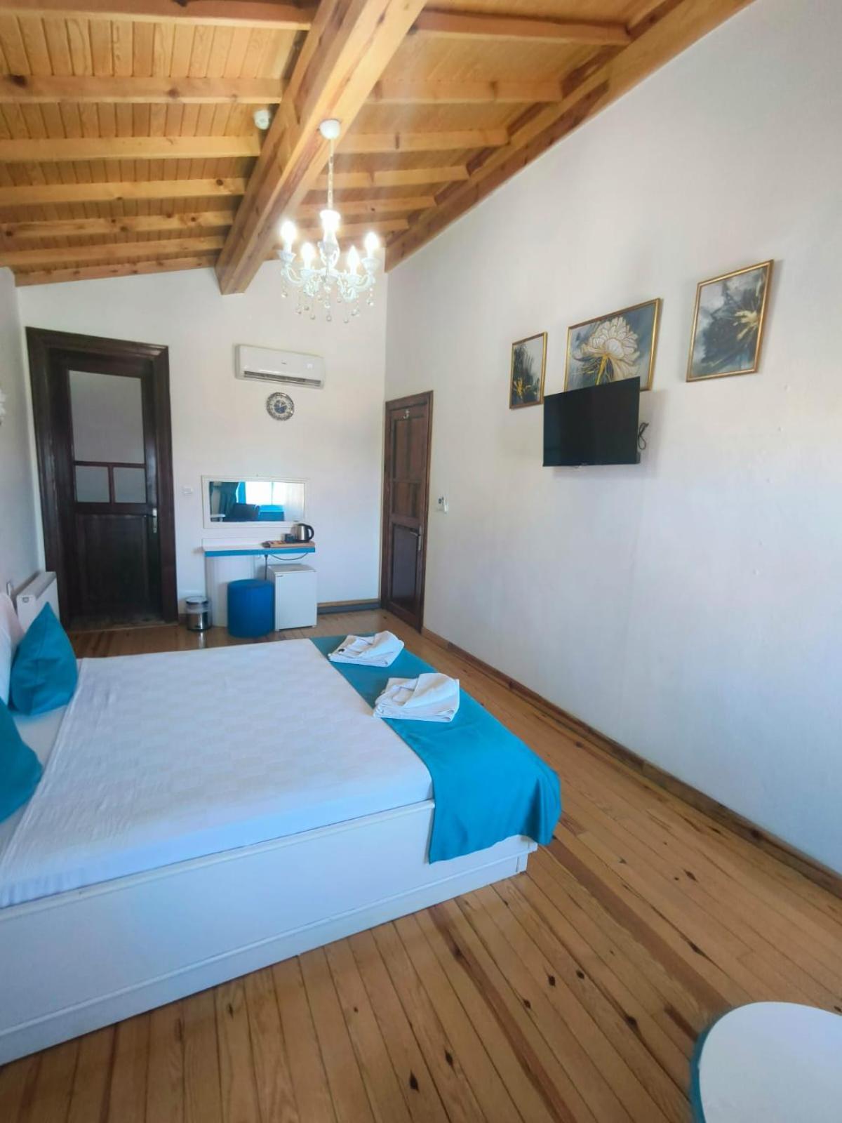 Mavi Palas Hotel Адалар Экстерьер фото