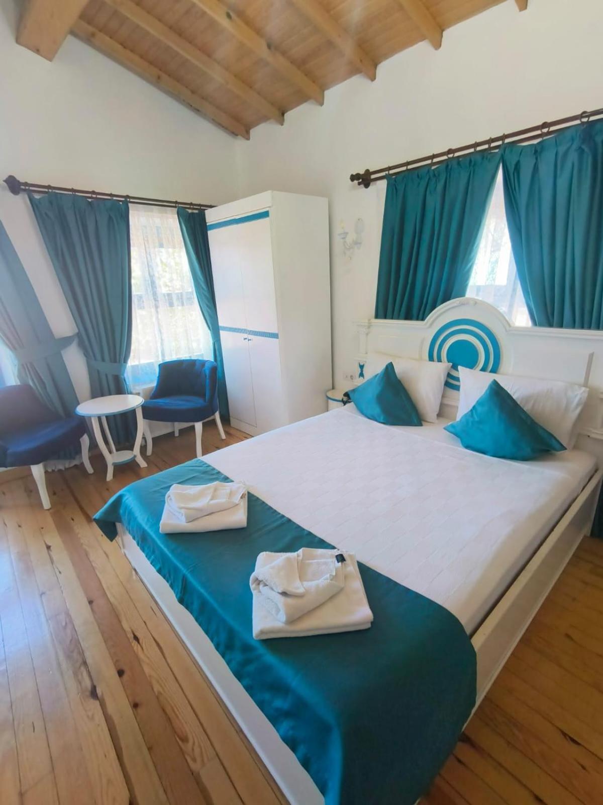 Mavi Palas Hotel Адалар Экстерьер фото
