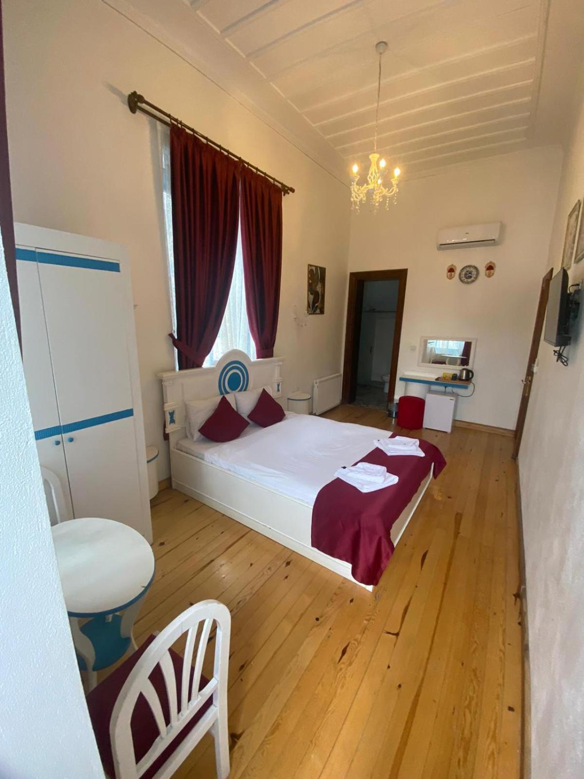 Mavi Palas Hotel Адалар Экстерьер фото